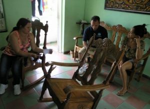 Anibal and Mayelin sharing words of comfort to Alberto’s wife
